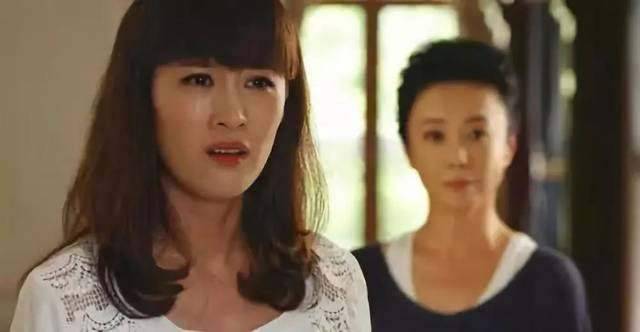 婆婆早上煮麵條，我無意中拿小姑子的碗，吃到碗底傻了眼