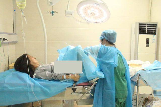 生雙兒子婆婆給俺送鴿子湯，醫生和俺耳語，俺把鴿子湯倒了提離婚