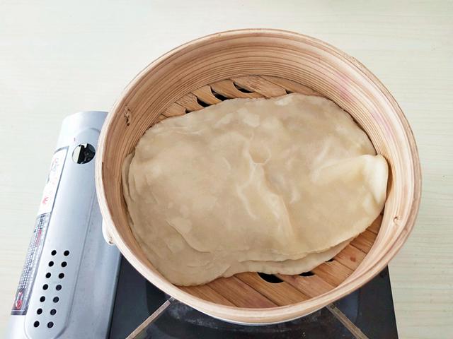 奶酪同餃子皮的碰撞，焦脆香甜口感好，不用美顏的色香味俱全輔食