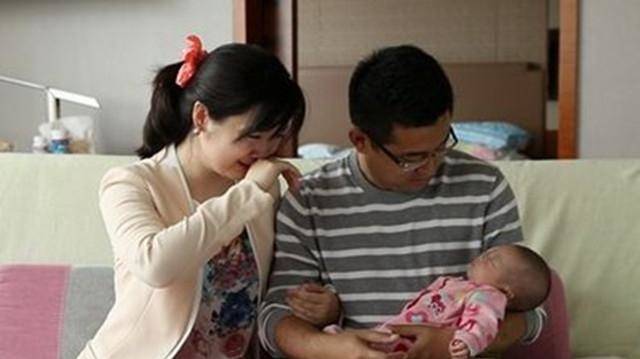 我生二胎坐月子，婆婆精心照顧，小叔子送來紅包慶祝，我提離婚