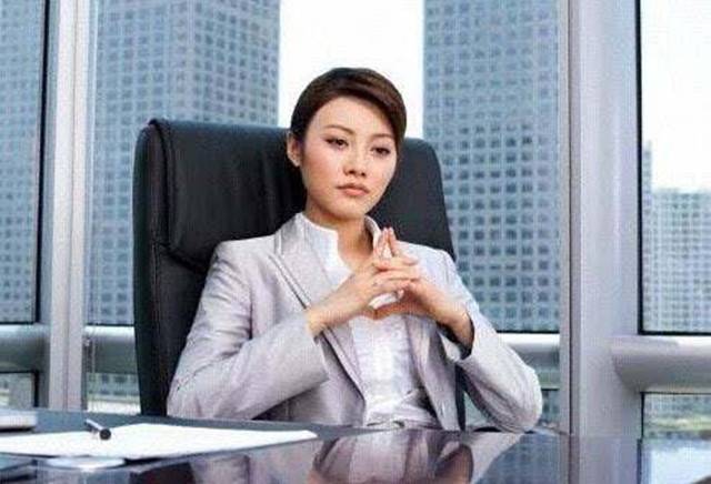 丈夫月薪3千，結婚一年從不給家用，接婆婆來過年，我才知嫁錯人