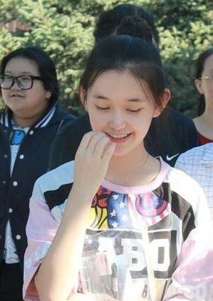 童星出道的6對CP感十足藝人，宋祖兒吳磊 莫名配一臉