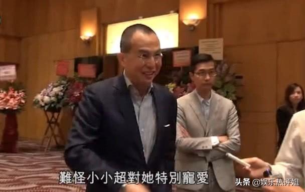 李澤楷女友出街購物，獲得豪車接送，她離嫁入豪門又近了一步！