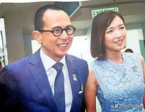 李澤楷女友出街購物，獲得豪車接送，她離嫁入豪門又近了一步！