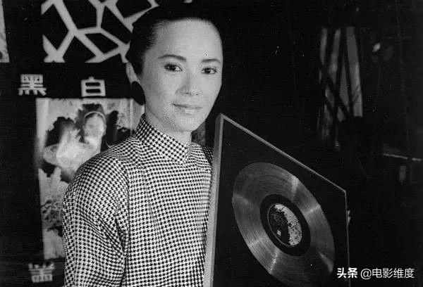72歲葉德嫻，演藝事業輝煌、感情失敗，晚年子女不孝孤身一人生活