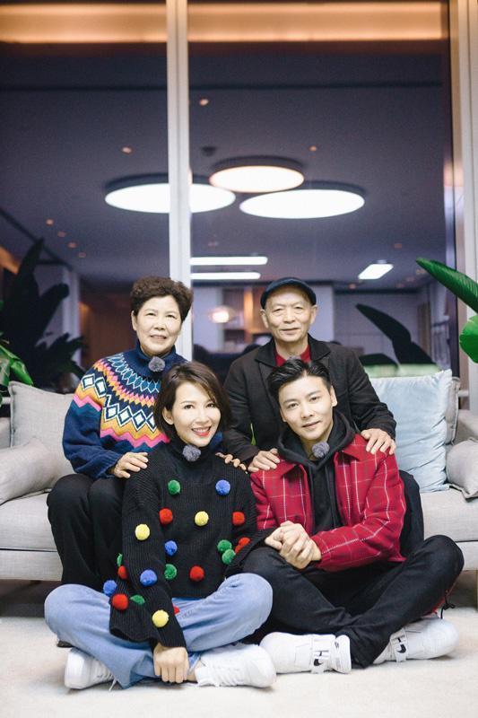 婆婆發飆：討厭你！蔡少芬一臉委屈蹲在地上，網友：眼裡只有兒子
