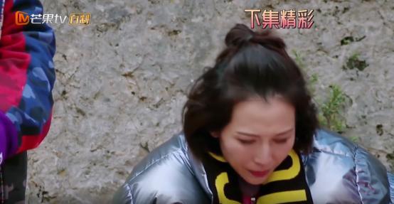 婆婆發飆：討厭你！蔡少芬一臉委屈蹲在地上，網友：眼裡只有兒子