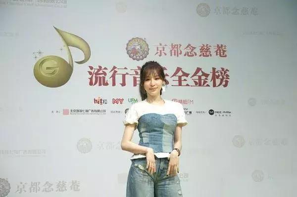 王心凌曬與媽媽合照，一改臉僵臃腫重回「甜心教主」