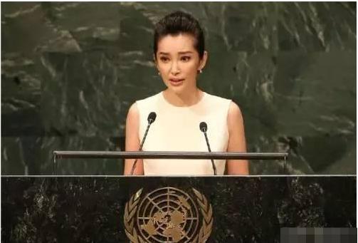 李冰冰英語27分，李榮浩三次高考無果，娛樂圈一堆「學渣」逆襲了