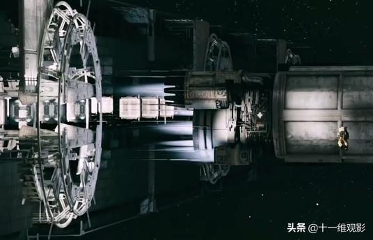 《太空運輸》：窮人生活在太空站，富人被送往「天堂」