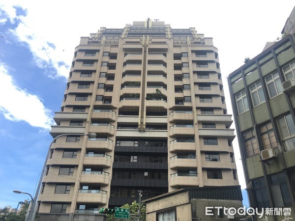 看房眼光比看男人厲害！林志玲「砸錢買豪宅」不手軟 鄰居「慘賠2900萬」她賺400萬成贏家