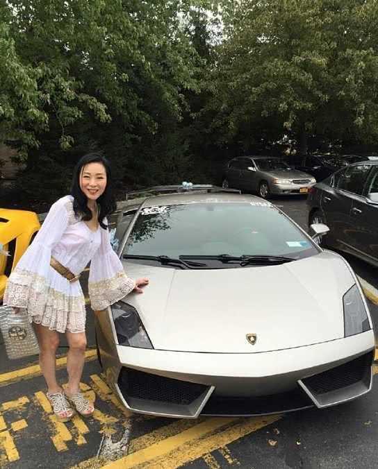 60歲孤身一人無人娶，美得驚艷還是個富婆，曾與張國榮演姐弟！