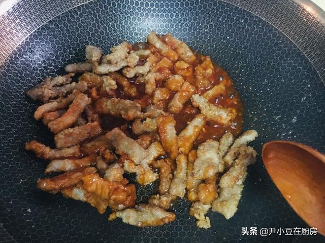 糖醋裡脊的最簡單做法，簡單方便又容易。關鍵是寶寶超級愛吃