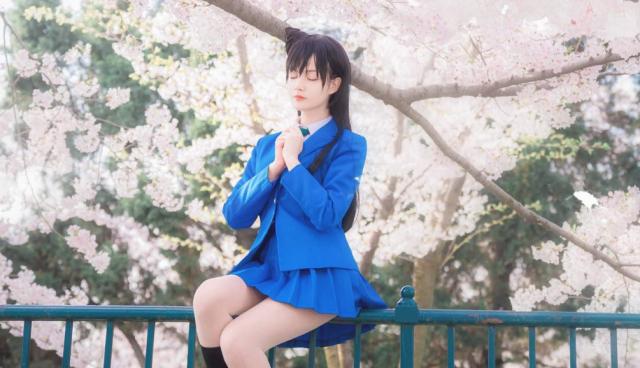 女高中生cos毛利蘭，顏值逆天，頭上的「角」真實還原
