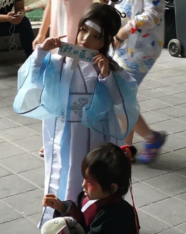 當真‧小女孩現身漫展，攝影師們為之雀躍，沒去現場的表示後悔