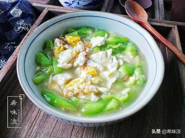 夏天了，這菜每周吃2次，能讓肌膚潔白、細嫩，素顏也超美