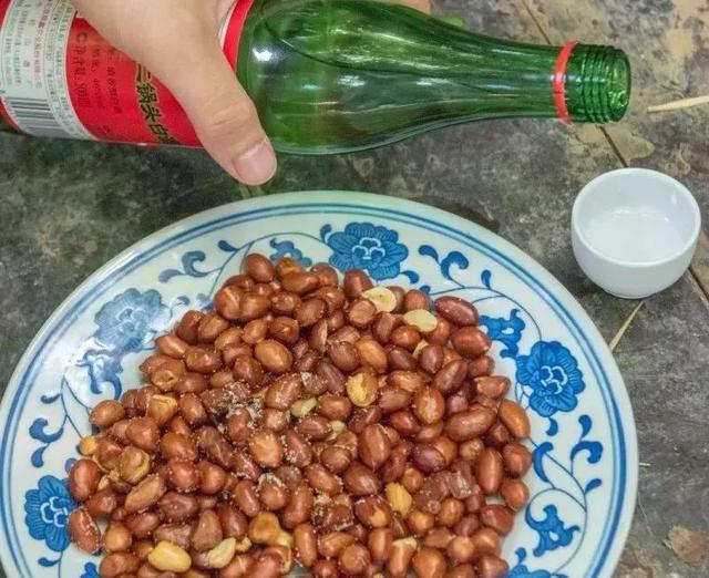 長大後，終於知道了爸爸大肚子的秘密