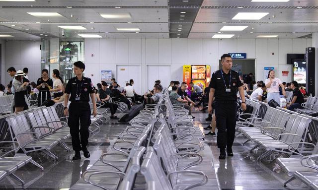 南苑機場「雷霆突擊隊」迎來最後一年暑運