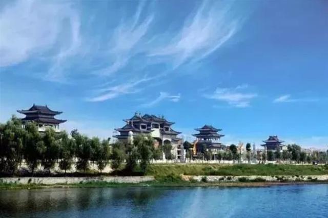 南陽最尷尬的AAAA景區，投資10億，建多種建築，結果沒啥人來玩