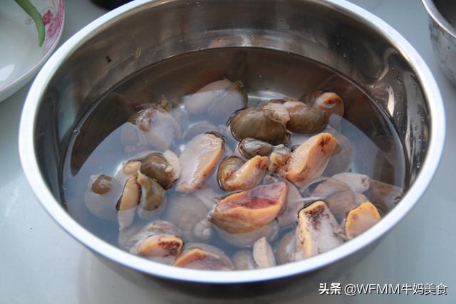 夏天最便宜的海鮮，15塊錢買2斤，簡單拌拌，全家人都喜歡