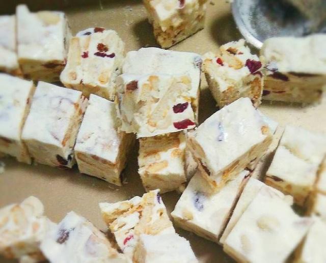 盤點2019網紅零食，髒髒包都比不了，你吃過幾個