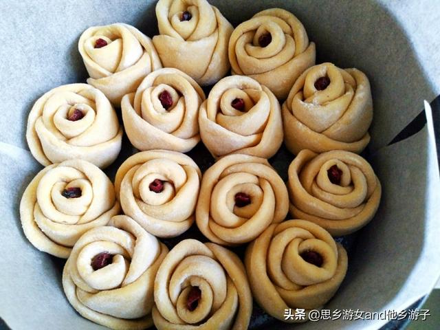 美麗的鮮花總有凋落的一天，讓中式麵食如花綻放、才貌雙全……