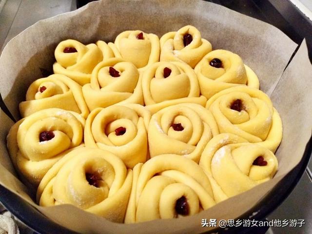 美麗的鮮花總有凋落的一天，讓中式麵食如花綻放、才貌雙全……