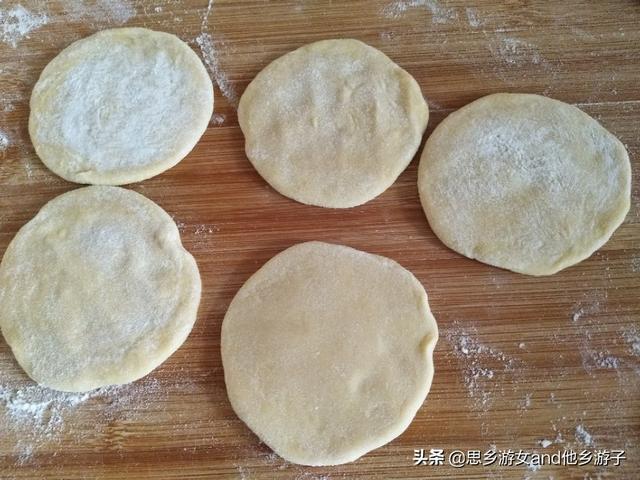 美麗的鮮花總有凋落的一天，讓中式麵食如花綻放、才貌雙全……