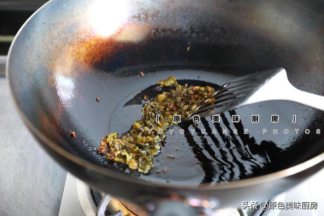 這菜保存好了四季都可以吃到，小時候經常吃，製作簡單又鮮美