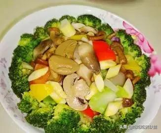 蘑菇做法早知道：9種家常做法+3種煮湯模式
