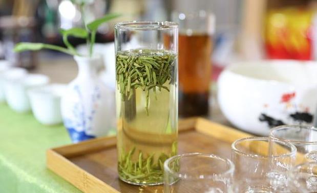 這種茶竟是綠茶中極品？集合清香、花香、甜香三香合一