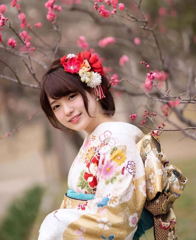 網紅吃播不是龍蝦就是帝王蟹，他們條件真這麼好嗎？其實都是套路！