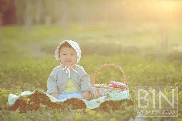 他花4年時間為女兒拍幾萬張照片，撩到汪涵還登上《英國郵報》