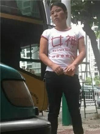 32張爆笑生活圖：美女勤練體操，求大神P出意境...成果出爐笑到整個下巴都快跌了！