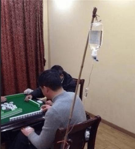 32張爆笑生活圖：美女勤練體操，求大神P出意境...成果出爐笑到整個下巴都快跌了！