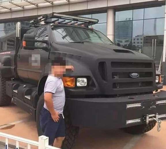 男子貸款百萬買了一輛進口豪車！一個月後加油站笑了，他哭了啊！