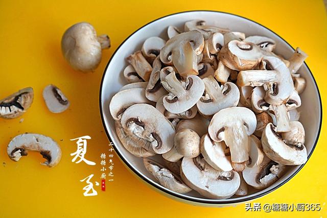 夏至到，想吃肉還是老鴨更滋補，養胃又解饞，端上桌一盤不夠吃