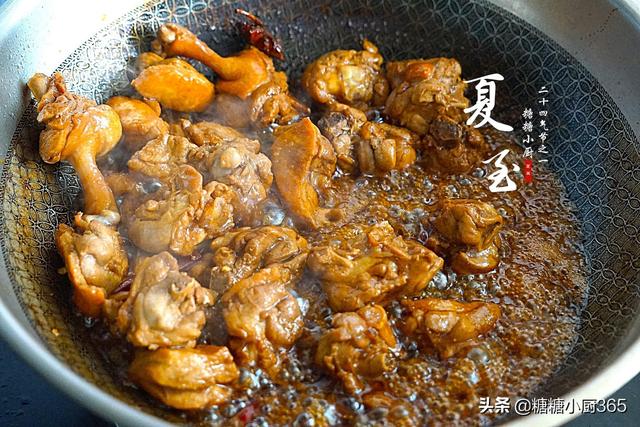夏至到，想吃肉還是老鴨更滋補，養胃又解饞，端上桌一盤不夠吃