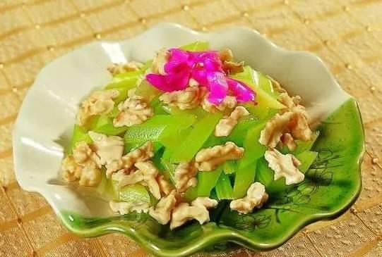 夏天天氣熱火氣大，教你6道清肺去火的菜肴，快學起來做