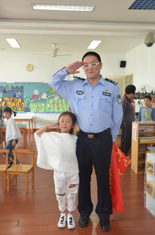 【父親節】我是803刑警，守護上海，也守護你