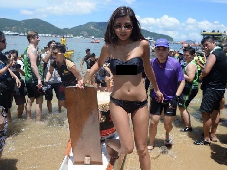 難怪一堆人去看端午龍舟…超辣女鼓手「比基尼+萌萌的坐姿」：戀愛了❤