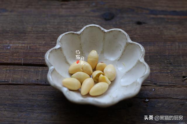 這早餐我每隔兩天做一回，食材簡單，卻對腸胃特別好，家人都愛吃
