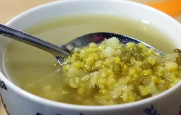 夏天喝點綠豆湯，真的更消暑解渴嗎？