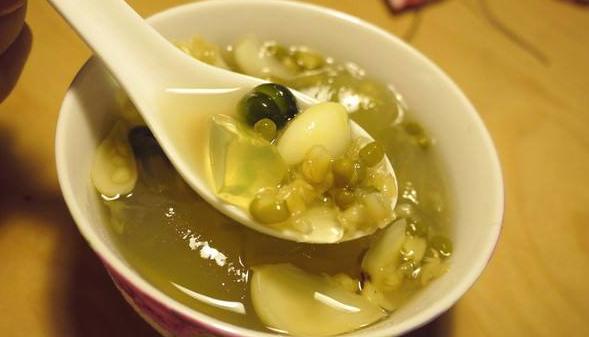 夏天喝點綠豆湯，真的更消暑解渴嗎？
