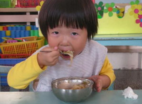 親媽坑娃！給寶寶吃這3種輔食，越吃越瘦，莫非孩子是撿來的？