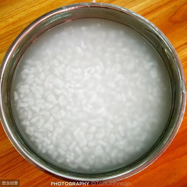 6個月以後的寶寶應該怎樣喝粥？白粥真的有營養嗎？
