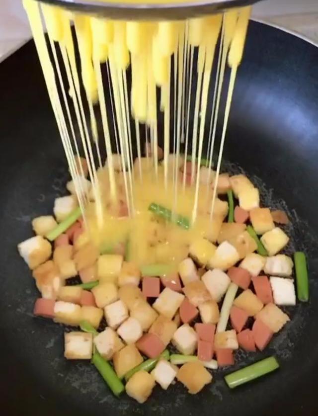 饅頭做的披薩寶寶饞哭了，寶媽必備，你會了沒有？