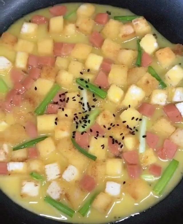 饅頭做的披薩寶寶饞哭了，寶媽必備，你會了沒有？