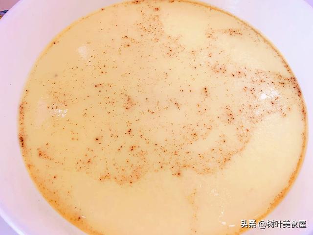 蒸雞蛋時，只加鹽是不對的！多加一點這，雞蛋越蒸越香，越蒸越嫩