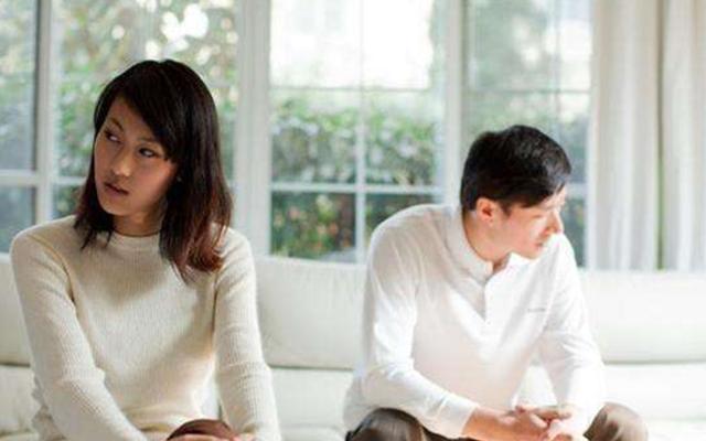 兒子結婚婆婆出5萬，小叔子結婚出40萬，婆婆住院後兒媳欣慰了